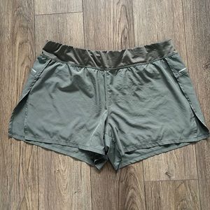 Avia Plus Size Women’s‎ Athletic Shorts In Olive Size XXL(20)
